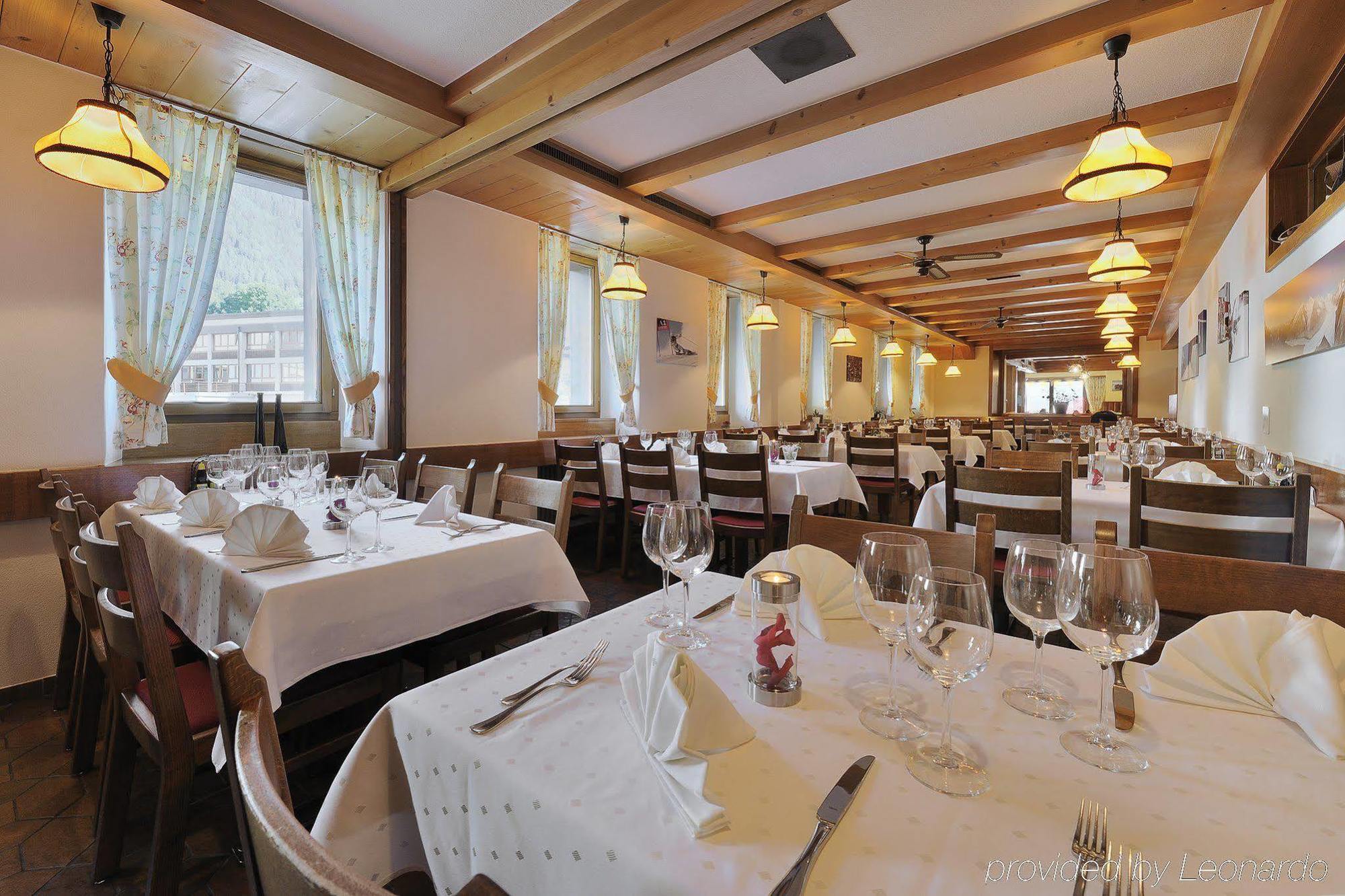 Boutique Und Bier Hotel Des Alpes Fiesch Restaurant photo